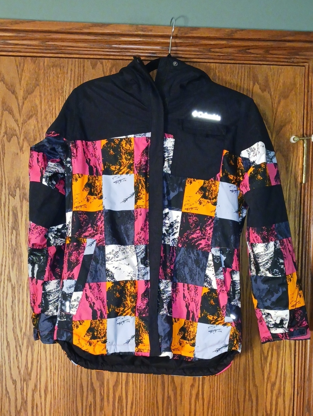 Youth Columbia Mighty Mogul II   Ski Jacket With Colorful Mountain Patchwork